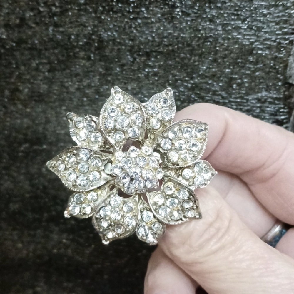 Rhinestone Flower Brooch